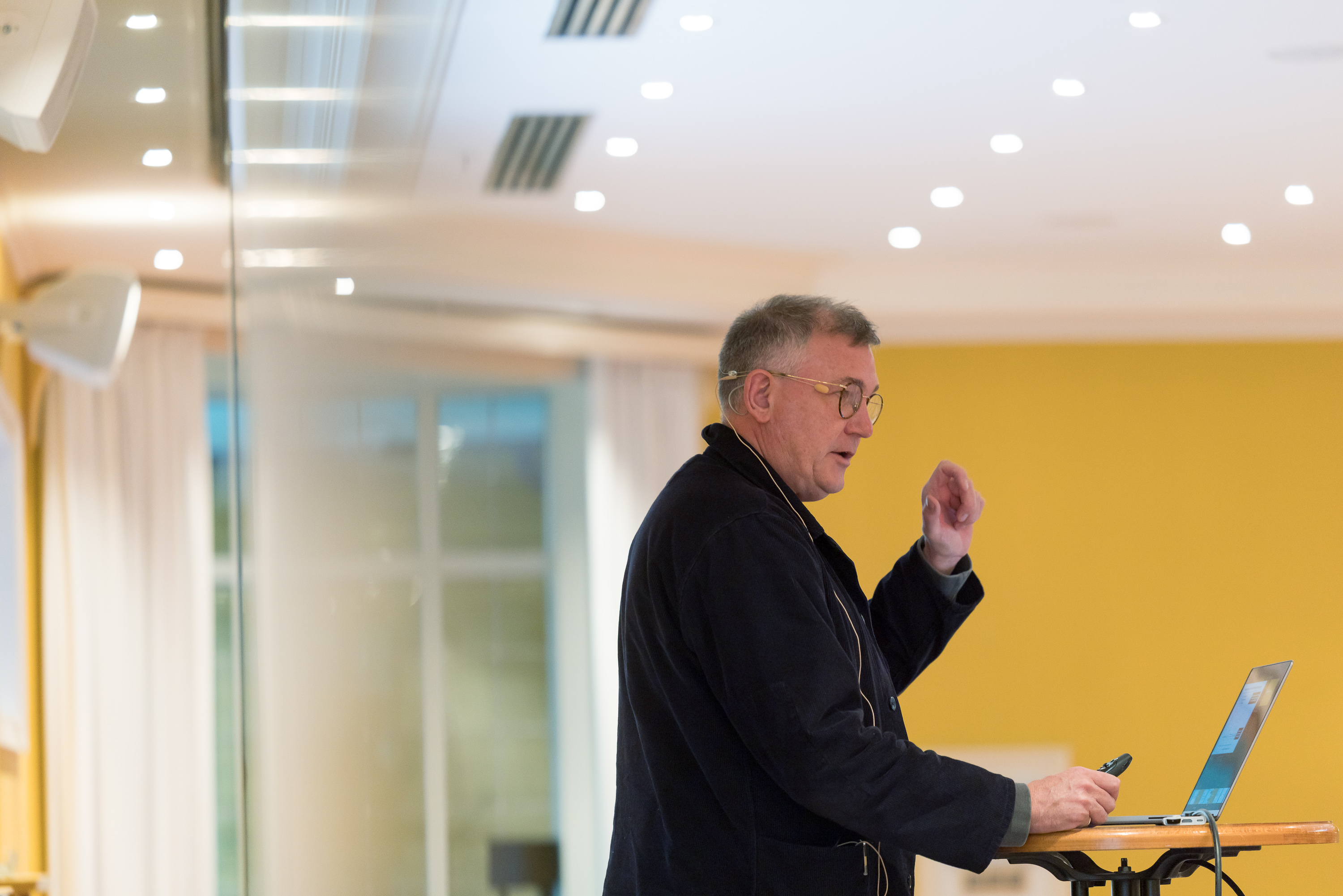 Professor Gavin Giovannoni at the Neuro-SysMed 2025 Annual Symposium 